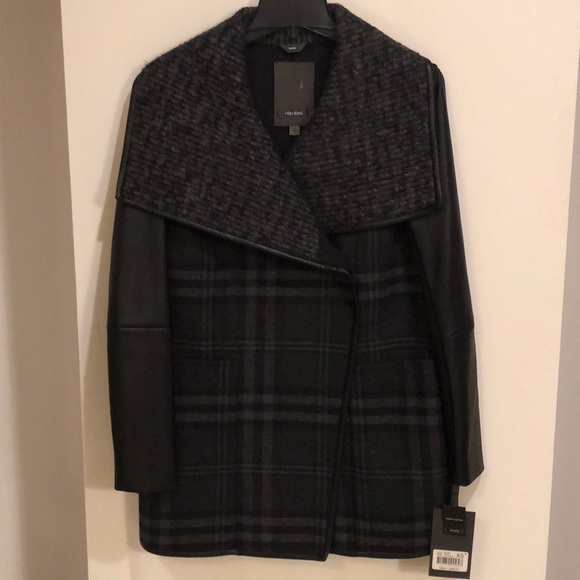Vera Wang Jackets & Blazers - Vera Wang Brand new navy gray black plaid coat XS
